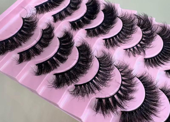Fake lashes
